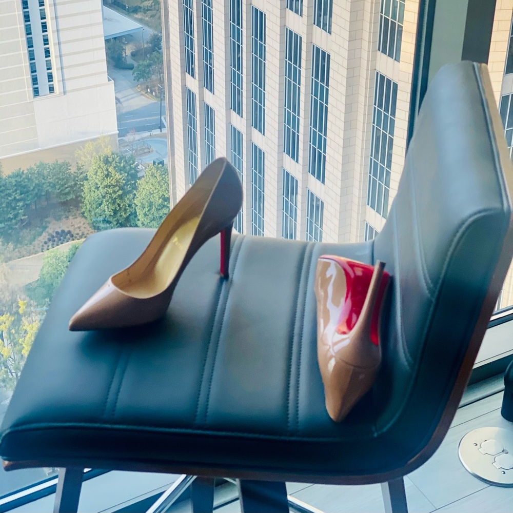 - Pigalle 100 Leather Pumps